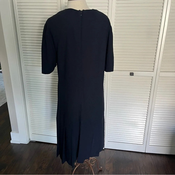 Vintage Tamotsu navy blue classy simple chic midi sheath dress pleated 1X - Picture 9 of 10